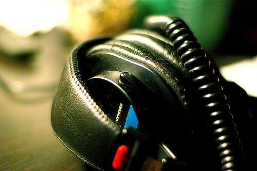 picture of headphones